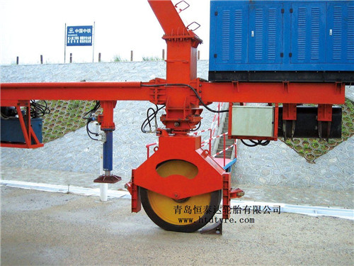 輪式鋪軌機